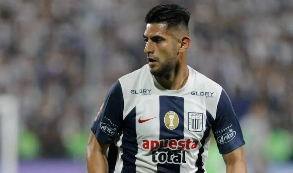 Carlos Zambrano jugó en Alianza Lima en el 2023. Foto: GLR