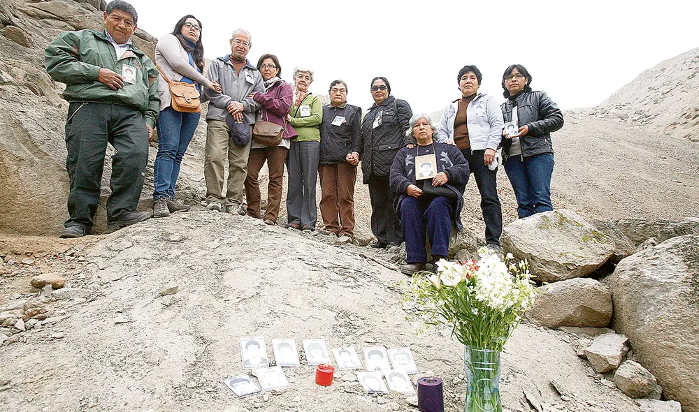 Huella. Lo ocurrido con los estudiantes de La Cantuta seguirá marcando nuestra historia. En el decenio de Fujimori se protegió a los culpables. Foto: difusión Huella. Lo ocurrido con los estudiantes de La Cantuta seguirá marcando nuestra historia. En el decenio de Fujimori se protegió a los culpables. Foto: difusión