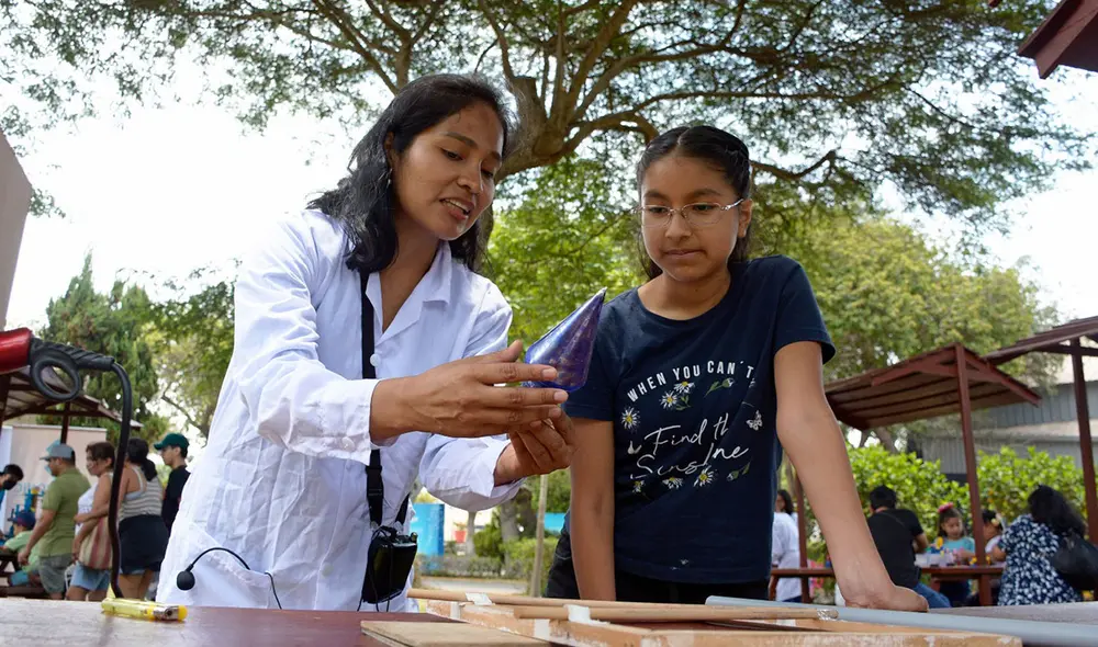 El 11 de febrero se conmemora el Día de la Mujer y la Niña en la Ciencia. Foto: Concytec