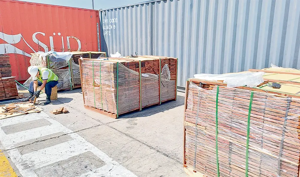 Mafia. Bolivianos eran dueños de la droga camuflada en pisos de madera. Foto: Ministerio de Gobierno de Bolivia Mafia. Bolivianos eran dueños de la droga camuflada en pisos de madera. Foto: Ministerio de Gobierno de Bolivia