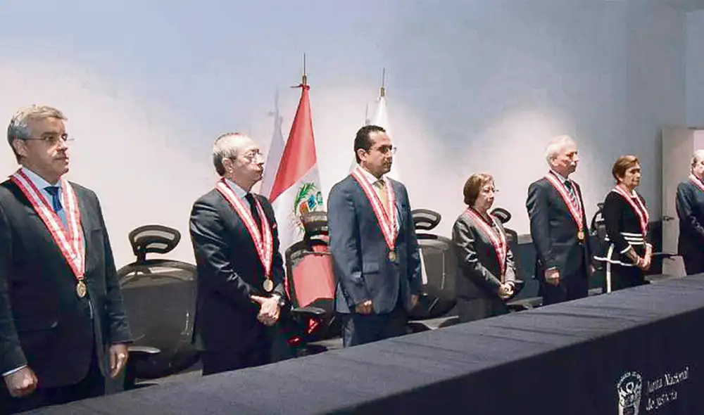 Tercera Sala Constitucional de Lima indicó que no se cumplió con el debido proceso al no permitírseles la defensa a los magistrados de la JNJ. Foto: JNJ