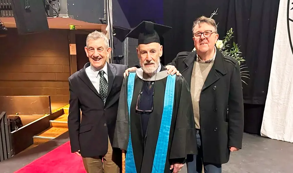 Usuarios en redes aplaudieron sus deseos de seguir adelante para conseguir sus sueños. Foto: Universidad de Kingston