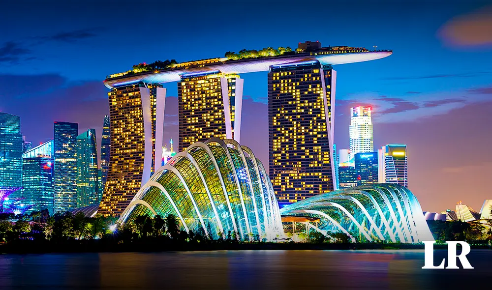 Este hotel de lujo cuenta con 2.560 habitaciones y el casino cuenta con el casino tiene un total de 15.000 metros cuadrados. Foto: composición LR/Visit Singapore