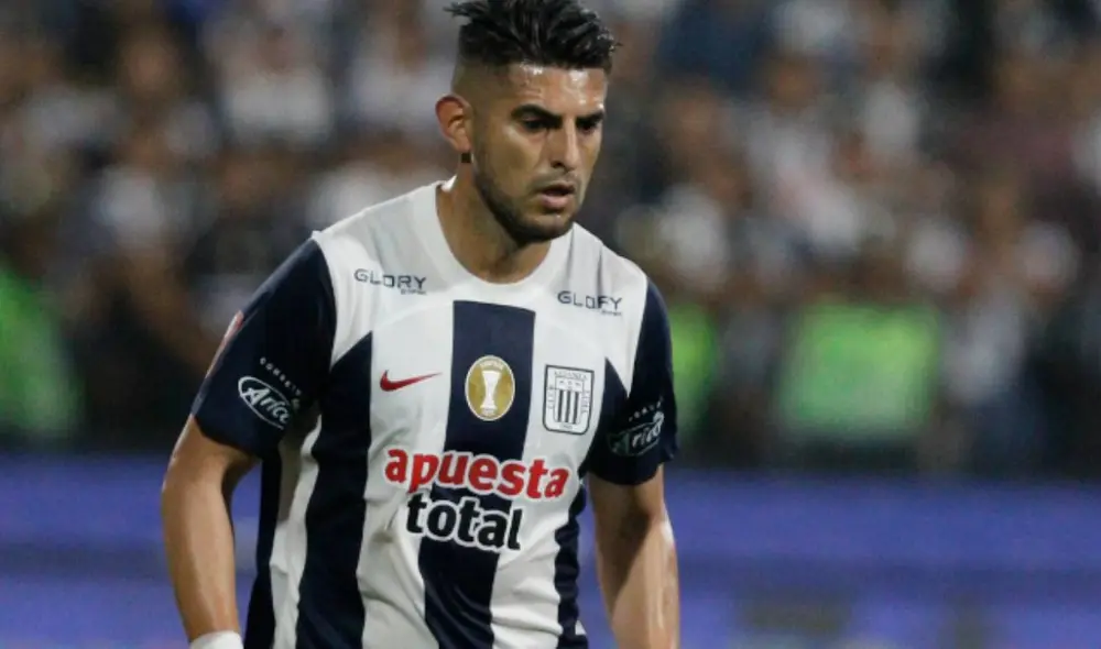 Carlos Zambrano llegó a Alianza Lima en el 2023 desde Boca Juniors. Foto: GLR
