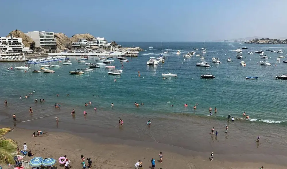 Playa Embajadores es conocida por sus aguas tranquilas y limpias. Foto: Raulmaraviphotos/Instagram Playa Embajadores es conocida por sus aguas tranquilas y limpias. Foto: Raulmaraviphotos/Instagram