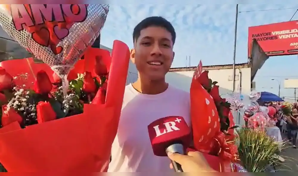 Decenas de limeños compraron regalos como arreglos florales y chocolates por el Día de San Valentín. Foto: Rosa Quincho/La República Decenas de limeños compraron regalos como arreglos florales y chocolates por el Día de San Valentín. Foto: Rosa Quincho/La República