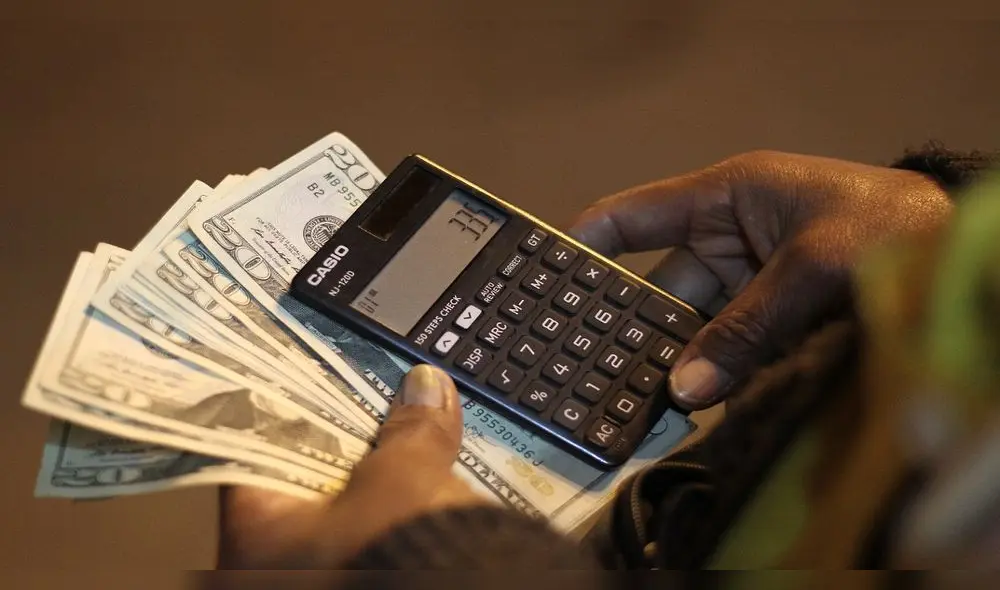 En el mercado paralelo, la divisa cotizaba en S/3,83 la compra y S/3,86 la venta. Foto: Aldair Mejia/La República En el mercado paralelo, la divisa cotizaba en S/3,83 la compra y S/3,86 la venta. Foto: Aldair Mejia/La República