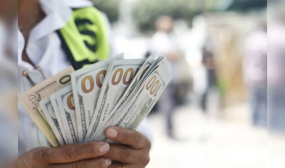 Conozca el precio del dólar en la apertura de este viernes 16 de febrero de 2024. Foto: Carlos Contreras/La República Conozca el precio del dólar en la apertura de este viernes 16 de febrero de 2024. Foto: Carlos Contreras/La República