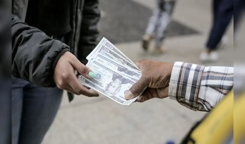 Tipo de cambio. Conozca el precio del dólar en la apertura de este lunes 19 de febrero de 2024. Foto: La República