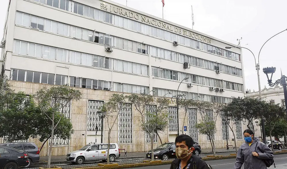 Propuesta busca cambiar al titular de la JNE. Foto: La República