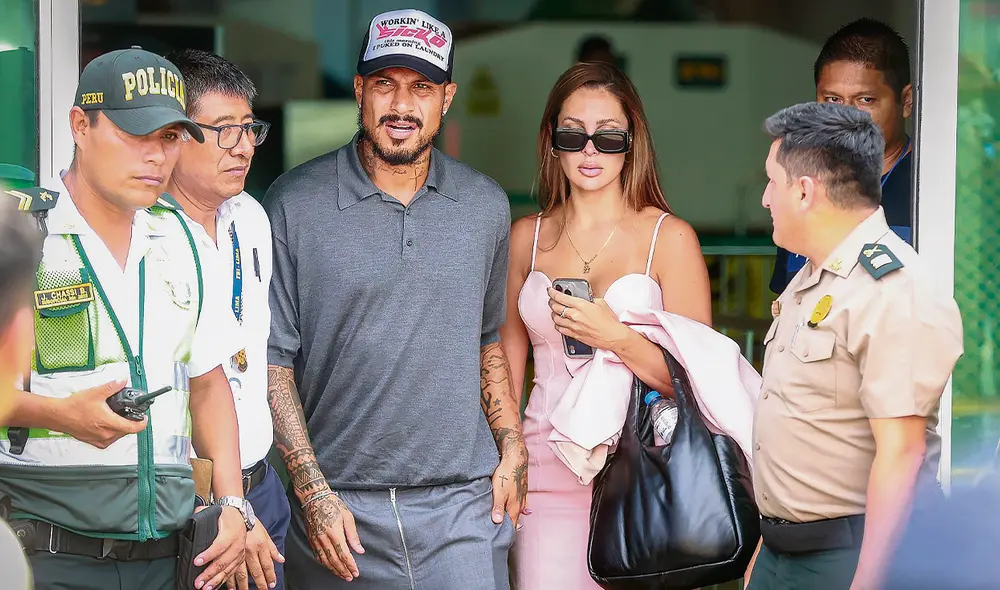 Respaldo. El delantero nacional arribó al aeropuerto Jorge Chávez junto con su pareja. Foto: difusión Respaldo. El delantero nacional arribó al aeropuerto Jorge Chávez junto con su pareja. Foto: difusión