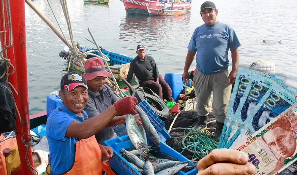 Los créditos que ofrece Produce a los pescadores sirven para financiar la compra de motores, redes, equipos de navegación y otros materiales. Foto: composición de Jazmin Ceras/La República/Andina