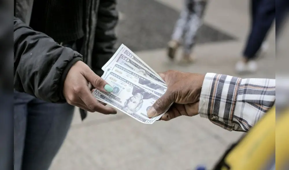 Dólar acumula una variación de 2,43% en lo que va de 2024. Foto: La República