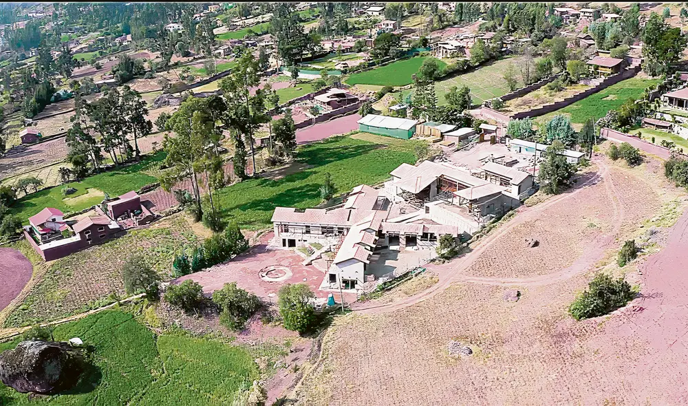 El Complejo. Vista de dron sobre el terreno de 3.000 metros cuadrados que ocupa Khuyana. Foto: difusión El Complejo. Vista de dron sobre el terreno de 3.000 metros cuadrados que ocupa Khuyana. Foto: difusión