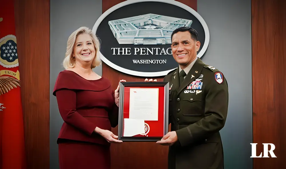 La secretaria del Ejército de EE. UU., Christine Wormuth, fue quien le entregó ese premio a Frank Rubio. Foto: composición de Jazmin Ceras/La República/@SecArmy/X