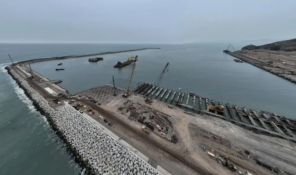 El alcalde proyecta que el Megapuerto esté operativo en noviembre de 2024. Foto: Andina El alcalde proyecta que el Megapuerto esté operativo en noviembre de 2024. Foto: Andina