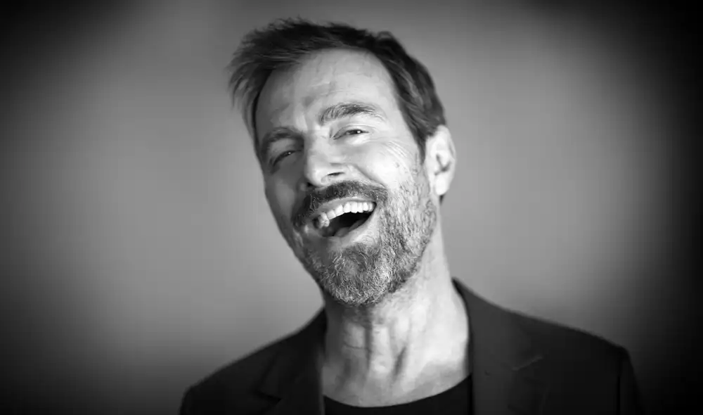 Kevin Johansen es un músico argentino estadounidense que se considera como un 'desgenerado' por su predilección de trabajar en diferentes géneros. Foto: Kevin García/La República