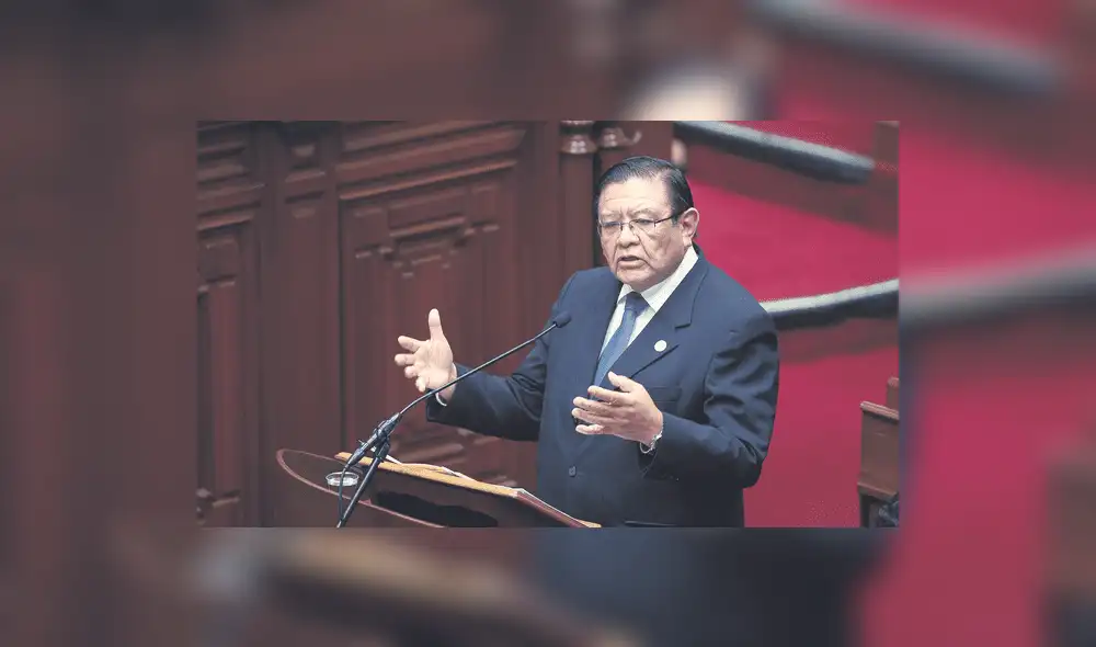 No cesa el acoso político contra el presidente del JNE.