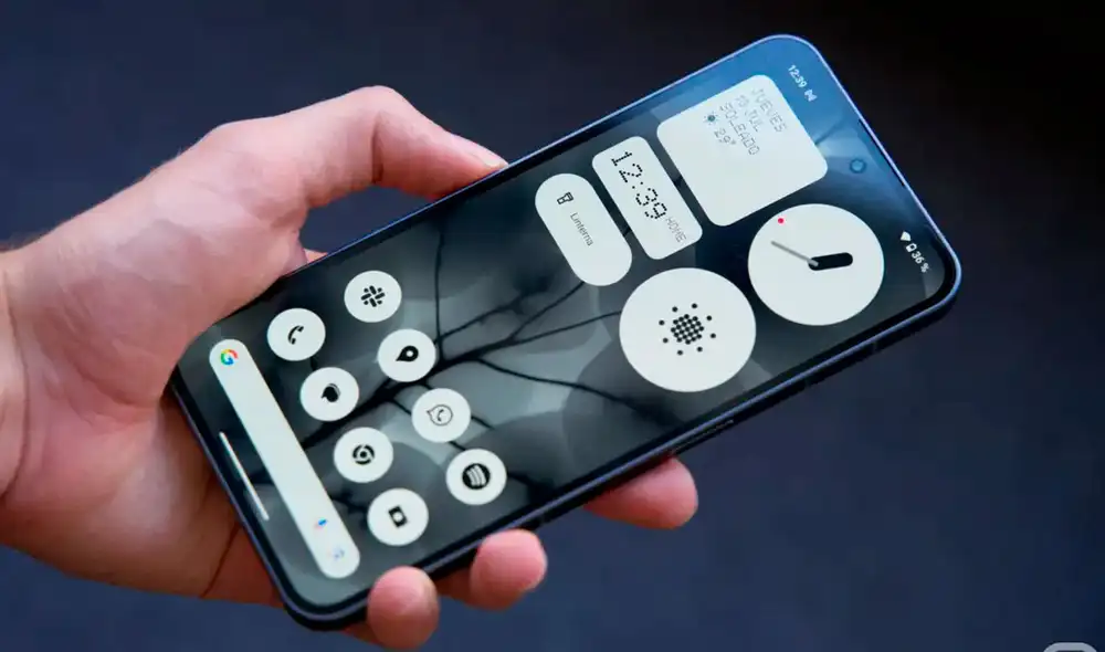 Nothing será la marca que lanzará el novedoso teléfono. Foto: Hipertextual Nothing será la marca que lanzará el novedoso teléfono. Foto: Hipertextual