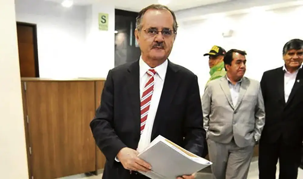 Marco Falconí registra 10 postulaciones a cargos como congresista y gobernador de Arequipa, pero solo una vez la suerte no le fue esquiva. Foto: La República Marco Falconí registra 10 postulaciones a cargos como congresista y gobernador de Arequipa, pero solo una vez la suerte no le fue esquiva. Foto: La República