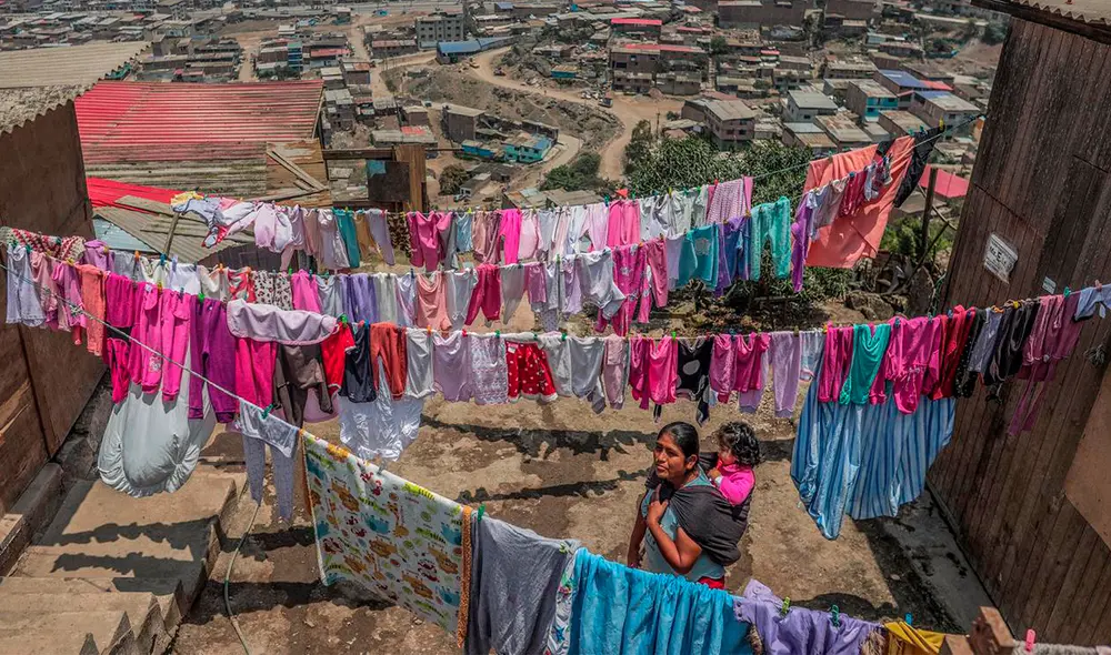 Según recientes informes, los niveles de pobreza aumentarían notablemente. Foto: Aldair Mejía/La República