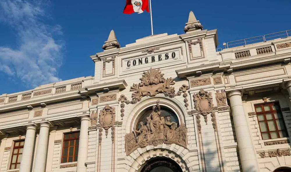 Congreso también aprobó la reelección parlamentaria. Foto: Andina