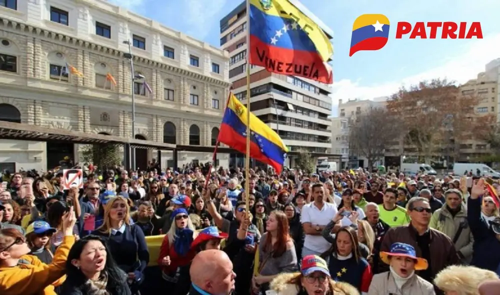 La mayoría de los Bonos de la Patria se entregan a través de la plataforma del mismo nombre. Foto: composiciónLR/Efecto Cocuyo/Patria