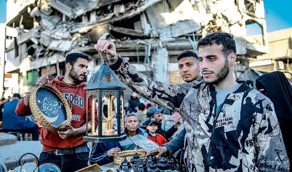 En medio del hambre de la guerra . El grupo terrorista Hamás exige un alto al fuego integral como condición para tregua. Foto: AFP