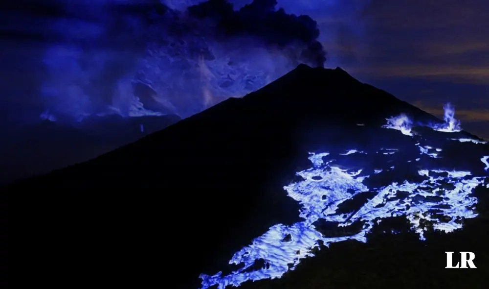 Solo luce así durante la noche, ya que a plena luz del día sería idéntica a cualquiera otra fuente de lava. Foto: Boboli. Video: Marc -Volcano- Szeglat Solo luce así durante la noche, ya que a plena luz del día sería idéntica a cualquiera otra fuente de lava. Foto: Boboli. Video: Marc -Volcano- Szeglat