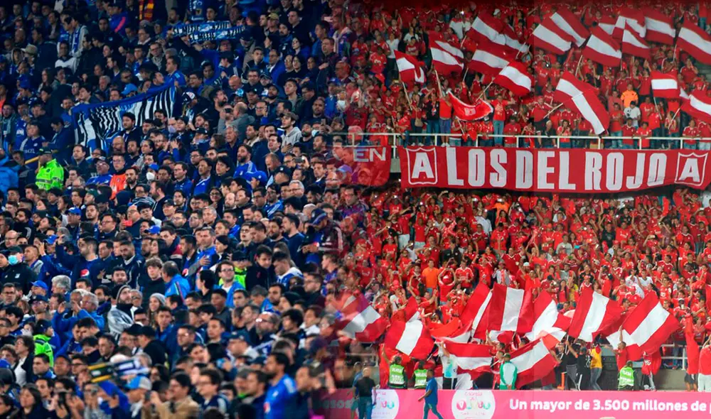 Deportivo Cali lidera la lista de mejor promedio de asistencia de la Liga BetPlay con 25.556 aficionados. Foto: composición LR/Colprensa/Conmebol