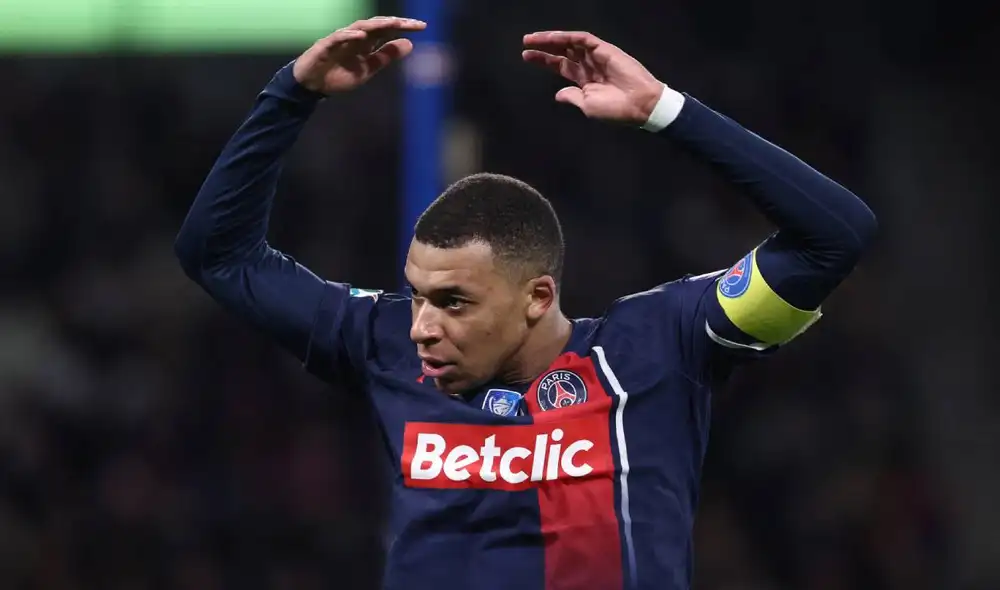 Kylian Mbappé participó en la victoria del Paris Saint-Germain con una anotación. Foto: AFP