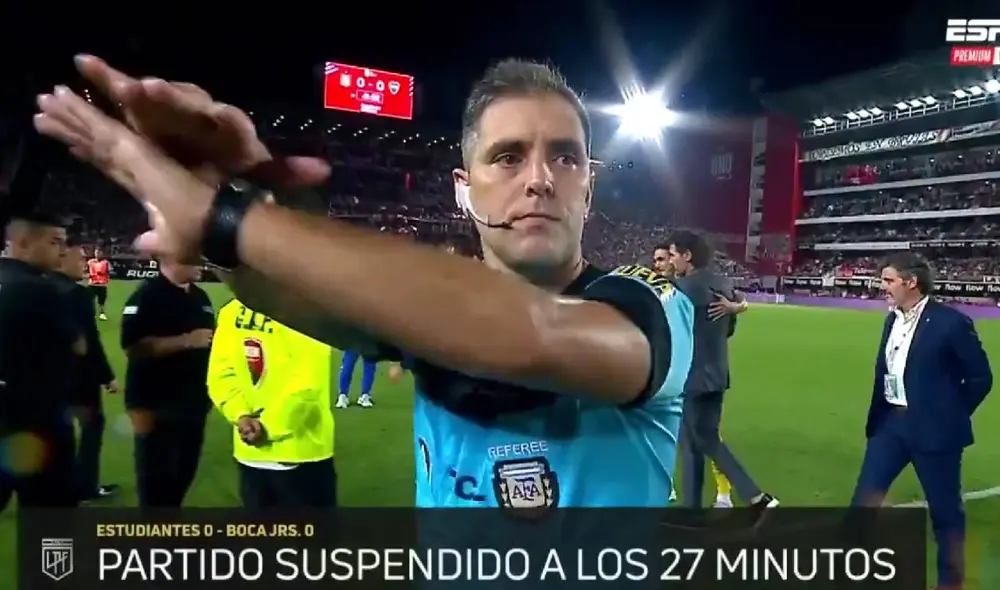 El árbitro principal suspendió el partido entre Boca Juniors vs. Estudiantes por la Copa de la Liga. Foto: captura/ESPN