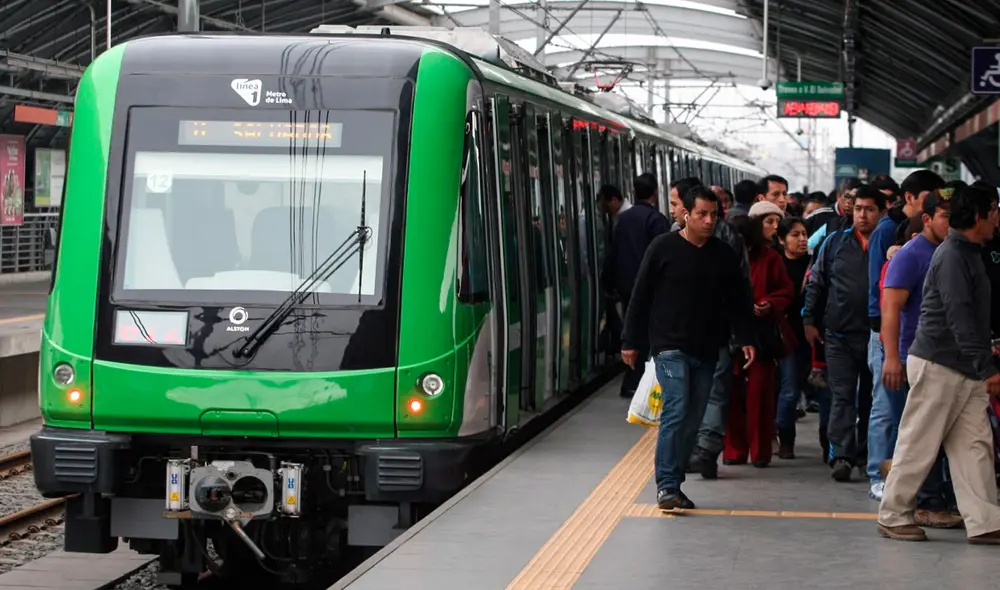De lunes a viernes, los usuarios del tren eléctrico podrán contar con 8 carreras adicionales. Foto: Andina