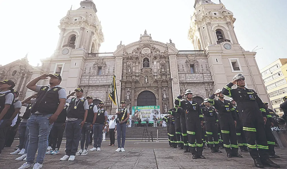 Control. Cientos de serenos y fiscalizadores velarán por la seguridad en el centro histórico. Foto: difusión Control. Cientos de serenos y fiscalizadores velarán por la seguridad en el centro histórico. Foto: difusión
