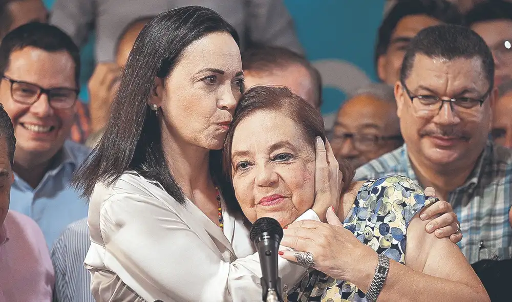 Nueva ruta contra argucias antidemocráticas. Corina Yoris de Vente Venezuela será quien debería ser la principal competidora electoral del presidente chavista, Nicolás Maduro. Foto: AFP Nueva ruta contra argucias antidemocráticas. Corina Yoris de Vente Venezuela será quien debería ser la principal competidora electoral del presidente chavista, Nicolás Maduro. Foto: AFP