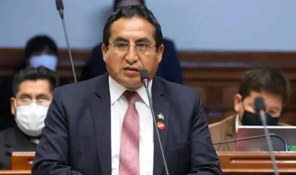 Alfredo Pariona se mantiene como no agrupado tras su renuncia a Perú Libre. Foto: Congreso
