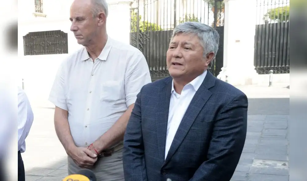 Mateo Castañeda indicó que Boluarte se presentaría el 5 de abril ante la Fiscalía. Foto: Andina Mateo Castañeda indicó que Boluarte se presentaría el 5 de abril ante la Fiscalía. Foto: Andina