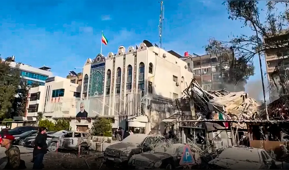 Un ataque israelí cerca de la embajada de Irán en Siria dejó 6 muertos, según el Observatorio Sirio de los Derechos Humanos (OSDH). Foto: RT