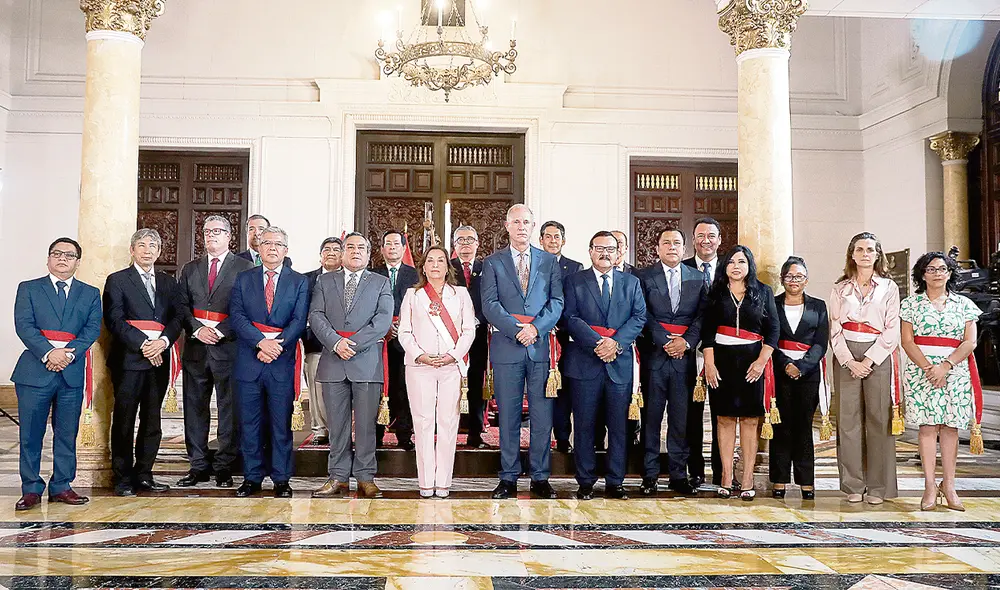 Gabinete a medida del Congreso. Los nuevos ministros responden a los exigencias de varias de las bancadas para que se hagan cambios en las carteras. Foto: difusión