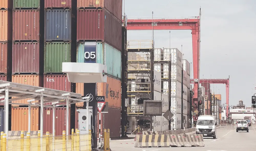 Patio de contenedores. La estrategia de descarbonización de DP World Callao contempla una inversión de US$72 millones. Foto: difusión.
