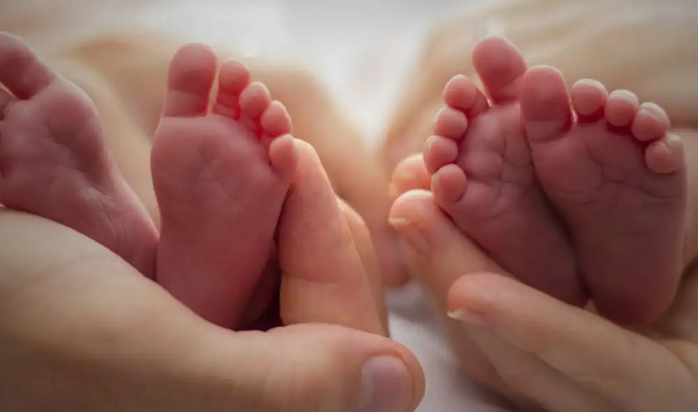 Las contracciones de Doyle se detuvieron y fue enviada a casa para descansar, quedando ella en estado de shock tras la pérdida de su primer bebé. Foto: Freepik/Ref. video: Excelsior Las contracciones de Doyle se detuvieron y fue enviada a casa para descansar, quedando ella en estado de shock tras la pérdida de su primer bebé. Foto: Freepik/Ref. video: Excelsior