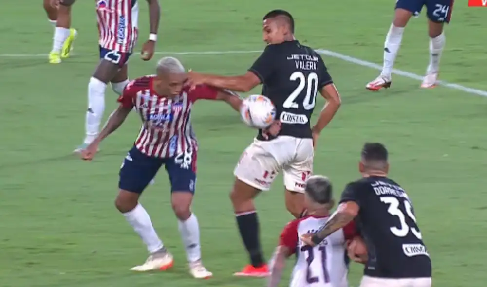 Alex Valera había anotado el segundo de Universitario, pero el VAR no convalidó el tanto. Foto: captura/ESPN Alex Valera había anotado el segundo de Universitario, pero el VAR no convalidó el tanto. Foto: captura/ESPN