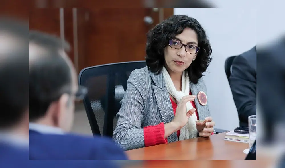 Salió airosa la ministra de Cultura, Leslie Urteaga. Foto: Proinversión.