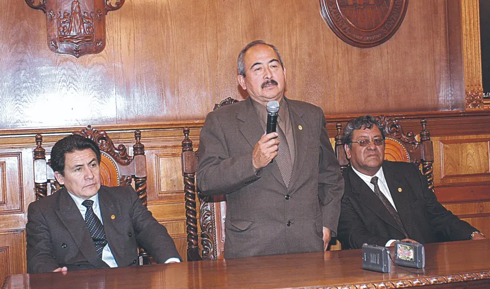 Ellos son. A la derecha, Valdemar Medina y en el medio Rolando Cornejo, los acusados. Foto: difusión