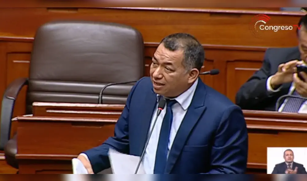 El congresista es investigado por presuntamente recortar el sueldo a sus trabajadores. Foto: Congreso