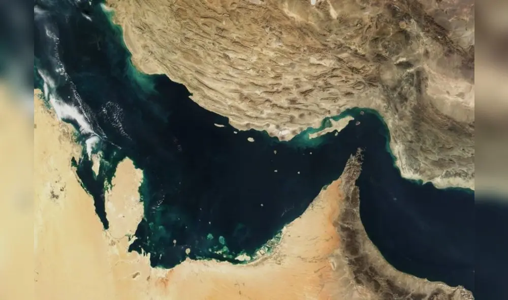 Estrecho de Ormuz, paso del petróleo. Irán ya había anunciado un ataque inminente contra Israel a medida que evolucionaba la guerra de Gaza. Foto: difusión