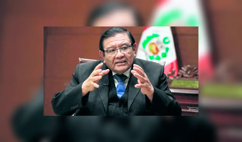 El blanco del Congreso, el presidente del JNE Jorge Salas Arenas.