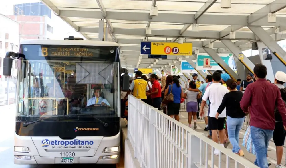 7 de cada 10 mujeres en el Perú son víctimas de acoso sexual en el transporte público. Foto: Andina