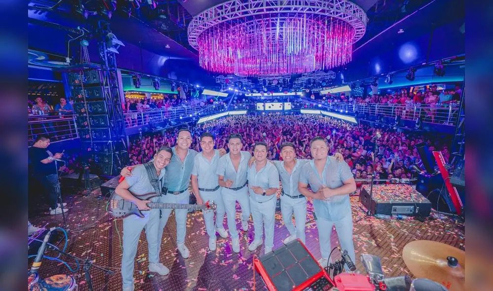 La Única Tropical se alista para su presentación. Foto: Facebook de La Única Tropical