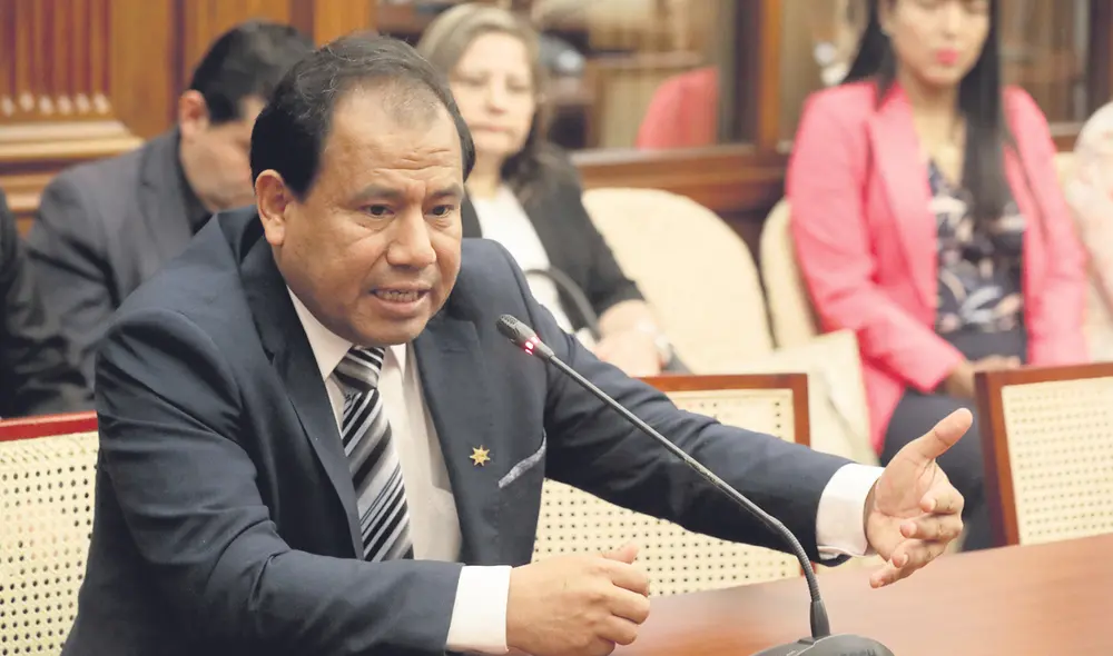 Edgar Tello recibirá una amonestación y se le aplicará 60 días multa. Foto: Congreso